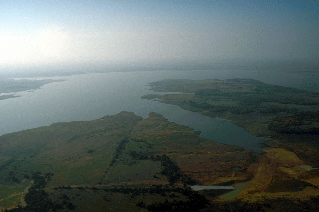 LAKE RAY ROBERTS