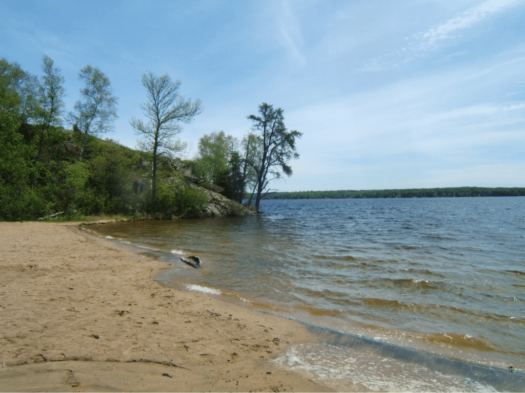 FALCON LAKE