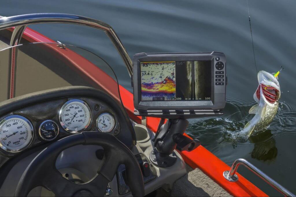 Fish Finder in the boat