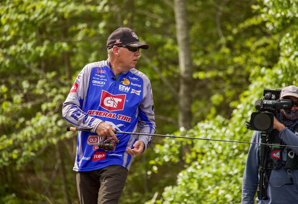 Alton Jones was largely self-taught when he set out to become a bass fisherman. (Photo by Phoenix Moore/Major League Fishing)