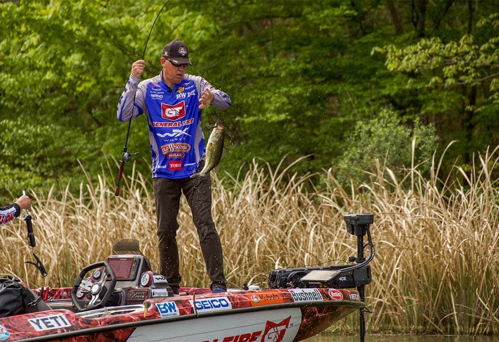 Alton Jones Sr. has made the unusual decision not to pursue lure sponsors, and he's glad he did. (Photo by Phoenix Moore/Major League Fishing)