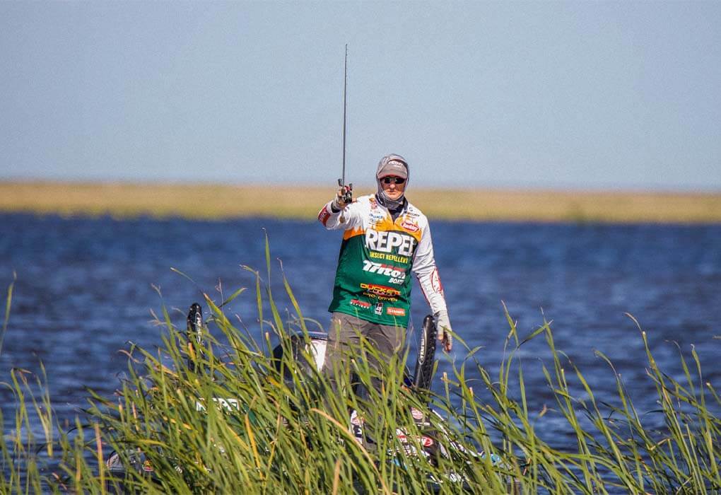 Gary Klein specializes in flipping baits to heavy cover and yanking out big bass. (Photo by Jesse Schultz/Major League Fishing)