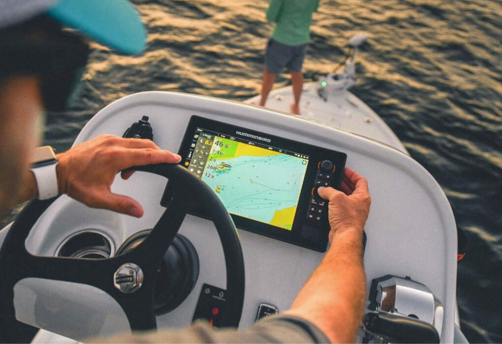 best humminbird fish finder mounted on a boat