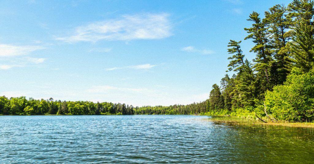 Minnesota Bass Fishing Pro Guide: 12 Best Local Spots