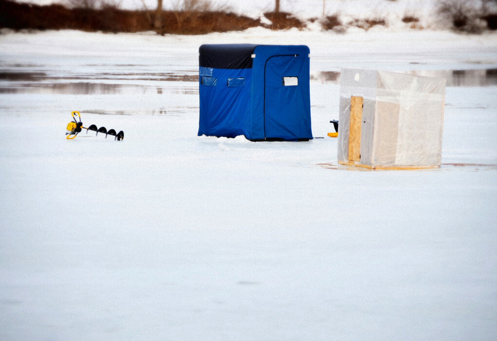 ice fishing shanty