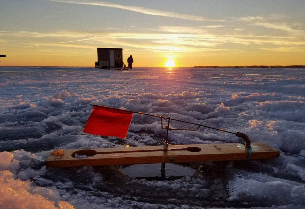 tip up for ice fishing