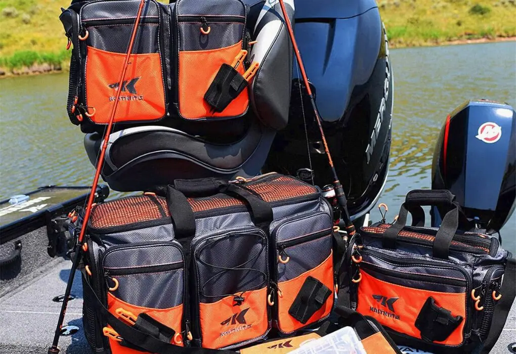 tackle boxes with outside pockets