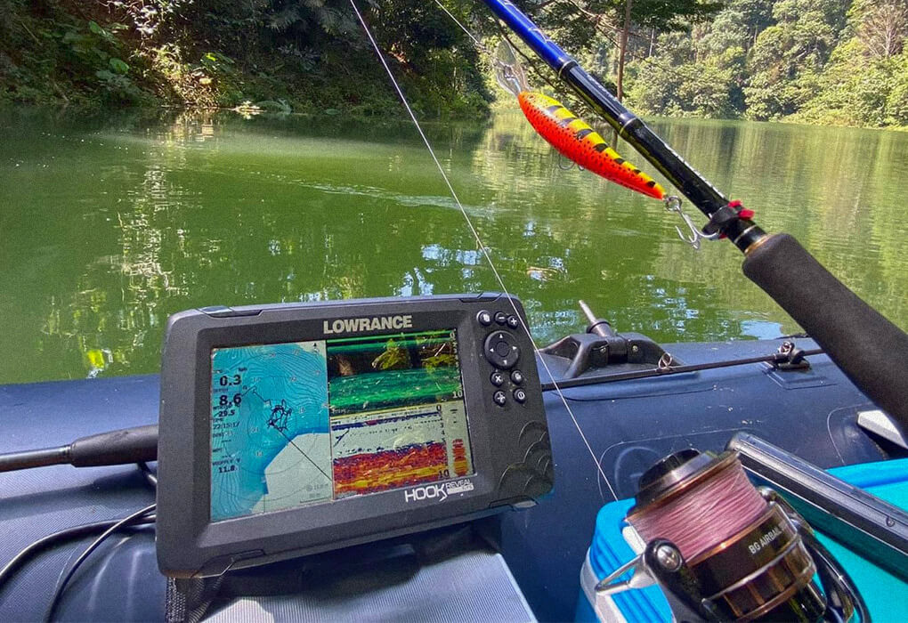 Lowrance Hook Reveal 7x Tripleshot