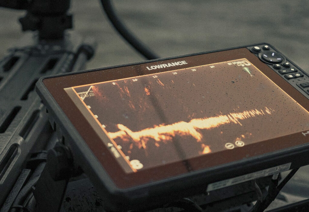 Lowrance fish finder