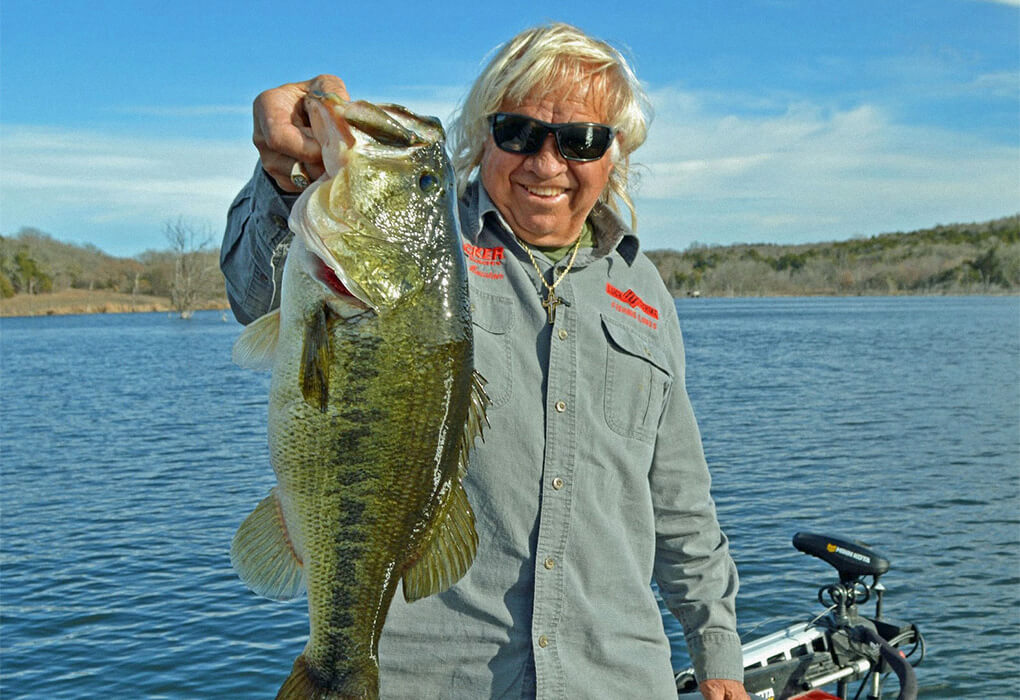 Jimmy Houston catches big bass on spinnerbaits (courtesy of Jimmy Houston Outdoors)