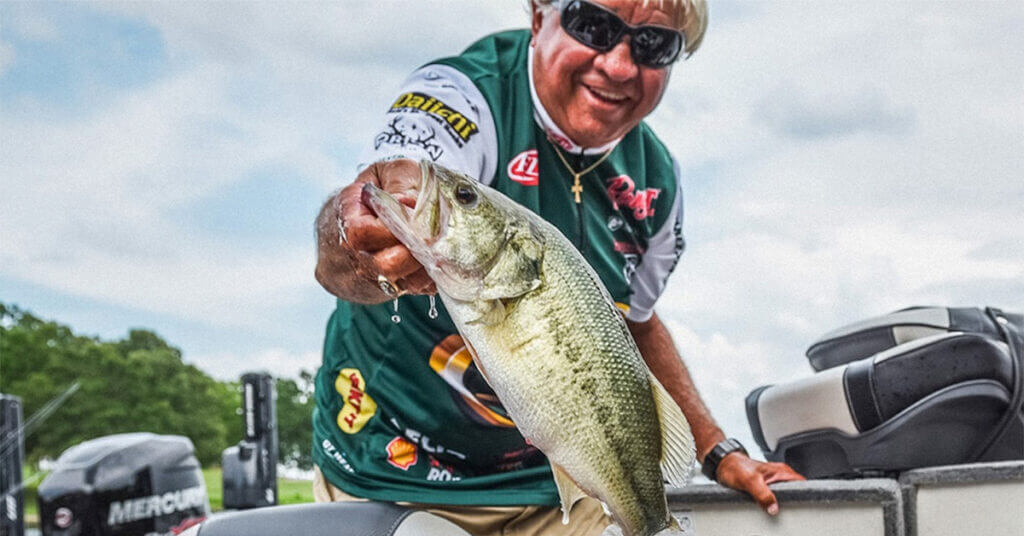 Jimmy Houston Reveals His Secrets to Fishing a Spinnerbait
