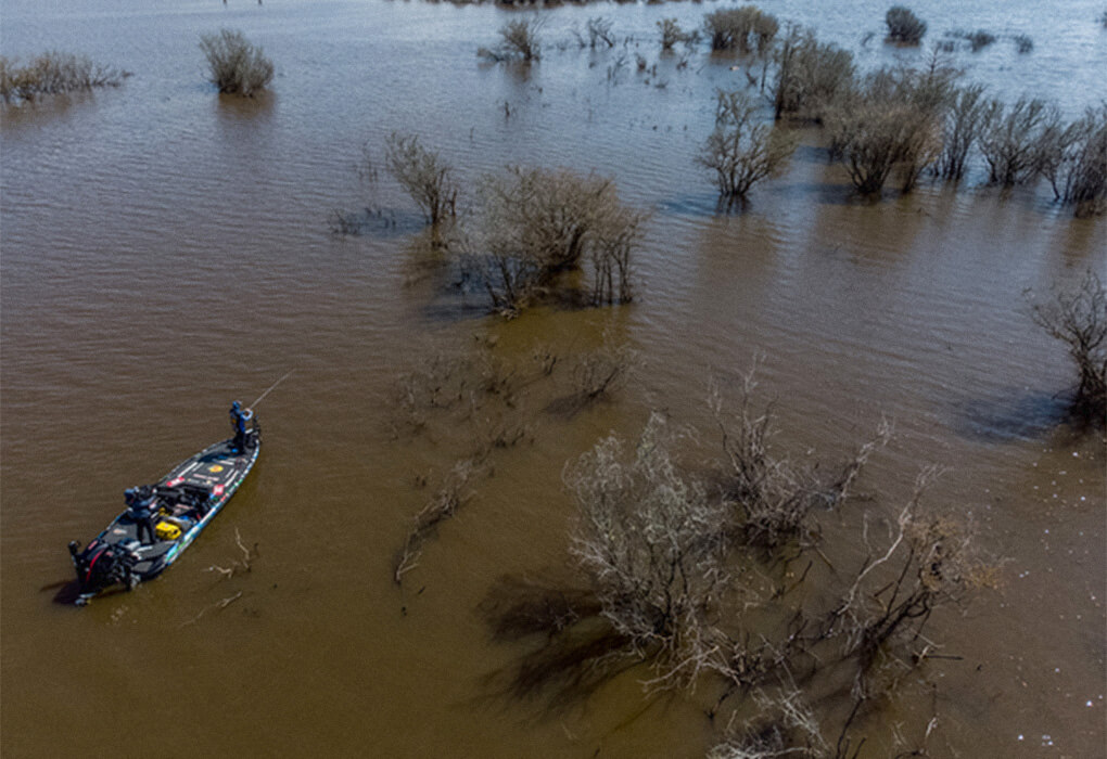 Ott DeFoe specializes in mining bass out of cover-rich lakes. (Photo by Garrick Dixon/Major League Fishing)