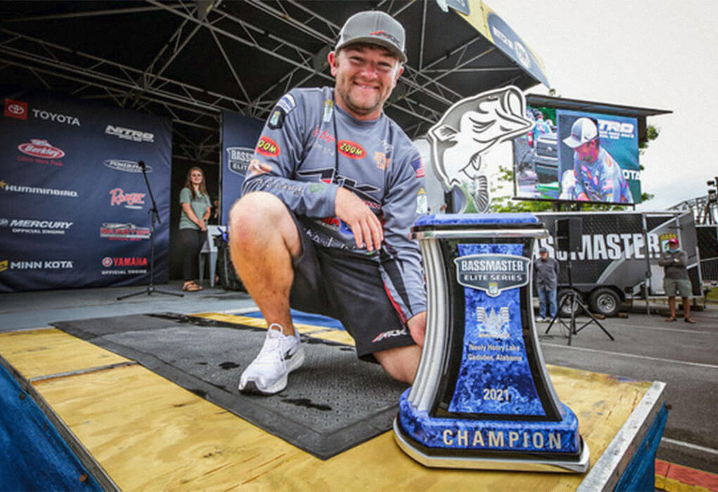 Wes Logan was smiling after winning his first Bassmaster Elite Series tournament on his home lake, Neely Henry Lake in Alabama. (photo by James Overstreet/B.A.S.S.)