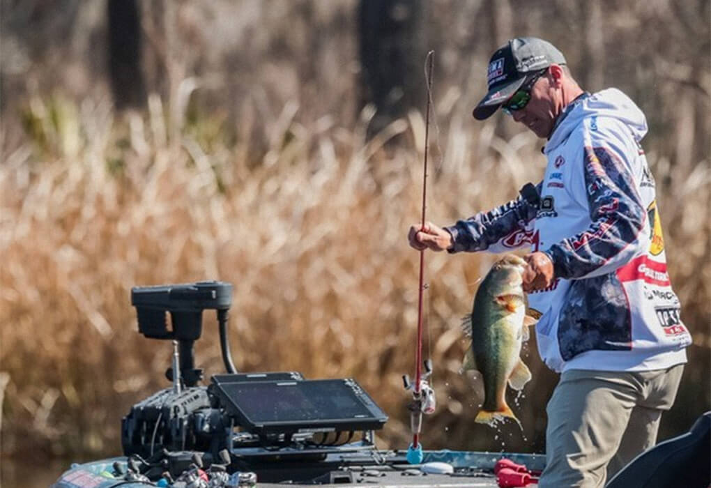 Edwin Evers recommends that beginning fishermen consider what the bass are eating and try to duplicate it. (Photo by Josh Gassmann/Major League Fishing