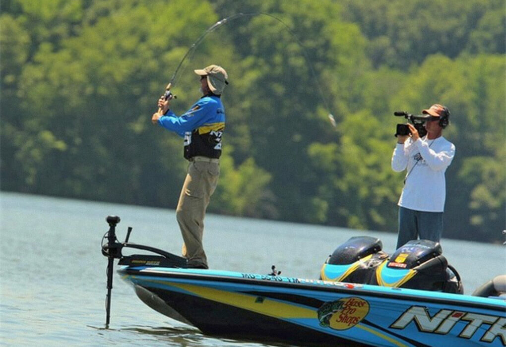 Rick Clunn knows that nature often provides clues as to where bass will be located. (Photo by Seigo Saito/B.A.S.S.)