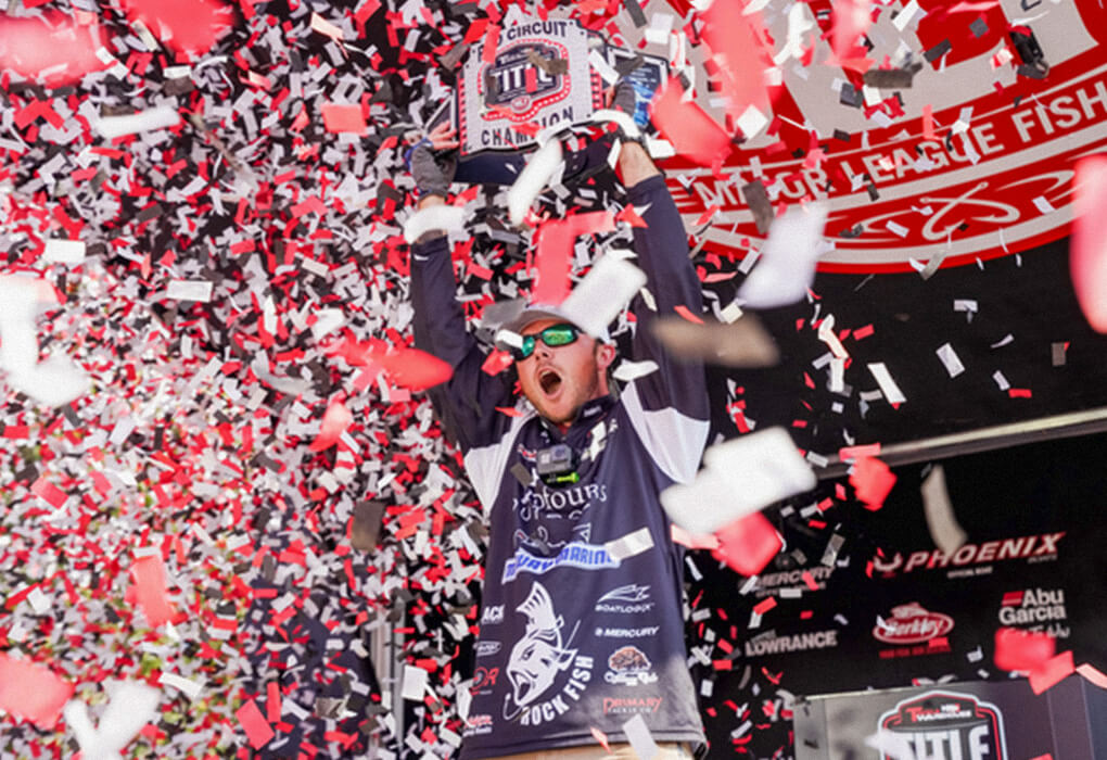 Jimmy Washam celebrated after winning Major League Fishing's Tackle Warehouse Pro Circuit championship on the Mississippi River. (Photo by Rob Matsuura/Major League Fishing)