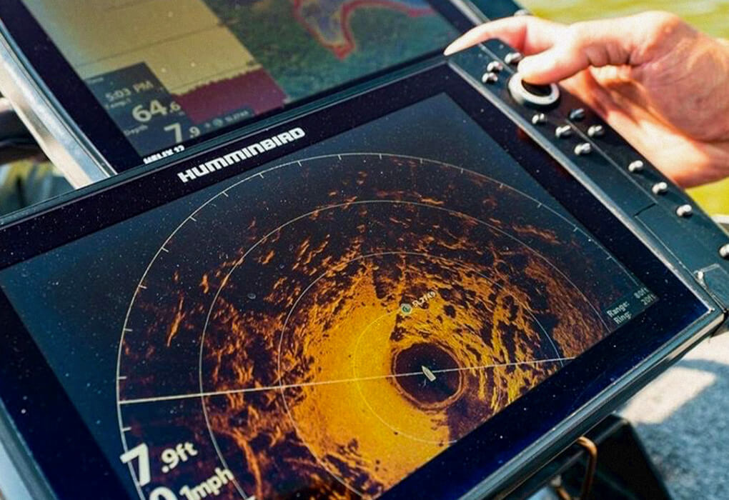 humminbird fish finder display