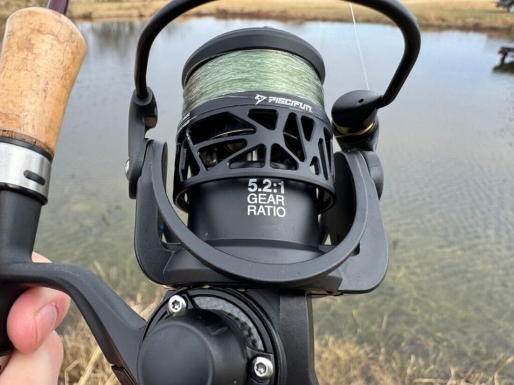 Piscifun Carbon X reel in action